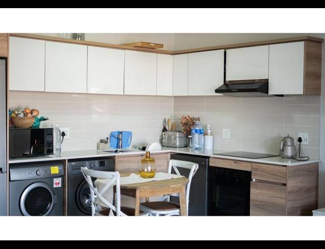 1 BEDROOM APARTMENT FOR SALE IN WATERFALL